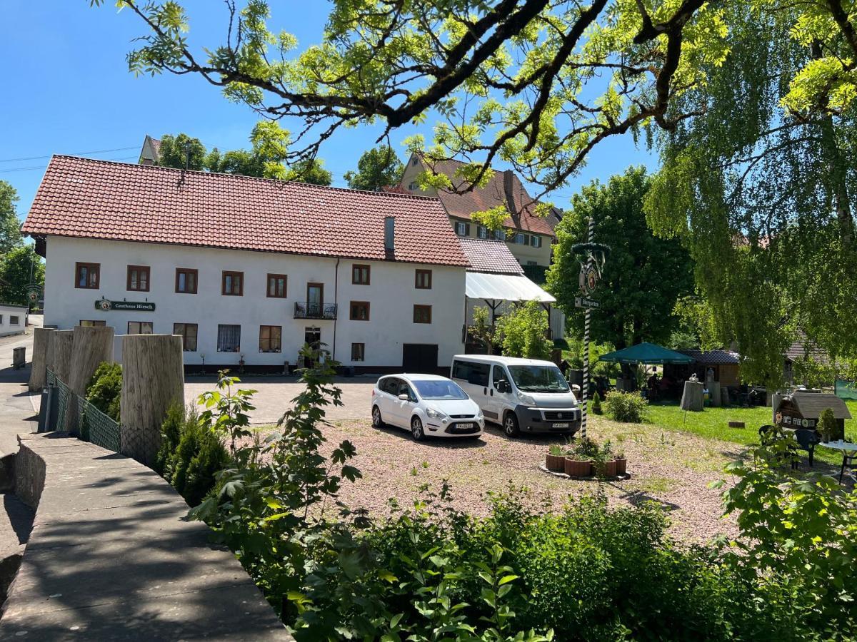 Hotel Hirsch Fluorn-Winzeln エクステリア 写真